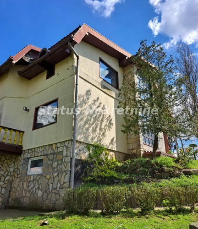 Kuća Prodaja Bačka Topola  465 m2