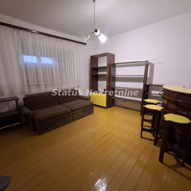 Kuća Prodaja Mali Iđoš  257 m2