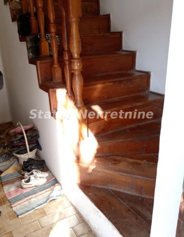Kuća Prodaja Mali Iđoš Lovćenac 268 m2