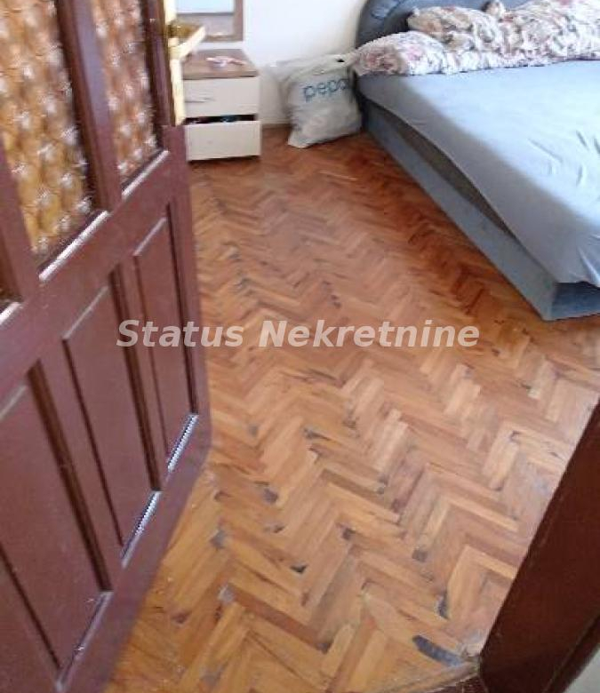 Kuća Prodaja Mali Iđoš Lovćenac 268 m2