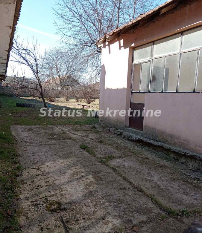 Kuća Prodaja Mali Iđoš Lovćenac 268 m2