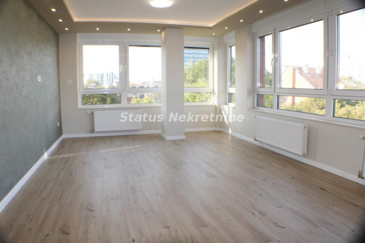 Stan Izdavanje Novi Sad  101 m2