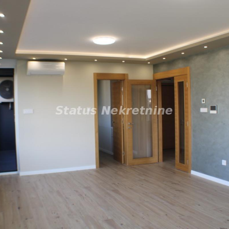 Stan Izdavanje Novi Sad  101 m2