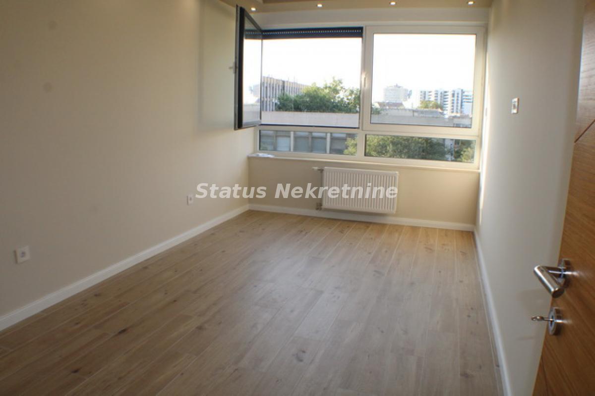Stan Izdavanje Novi Sad  101 m2