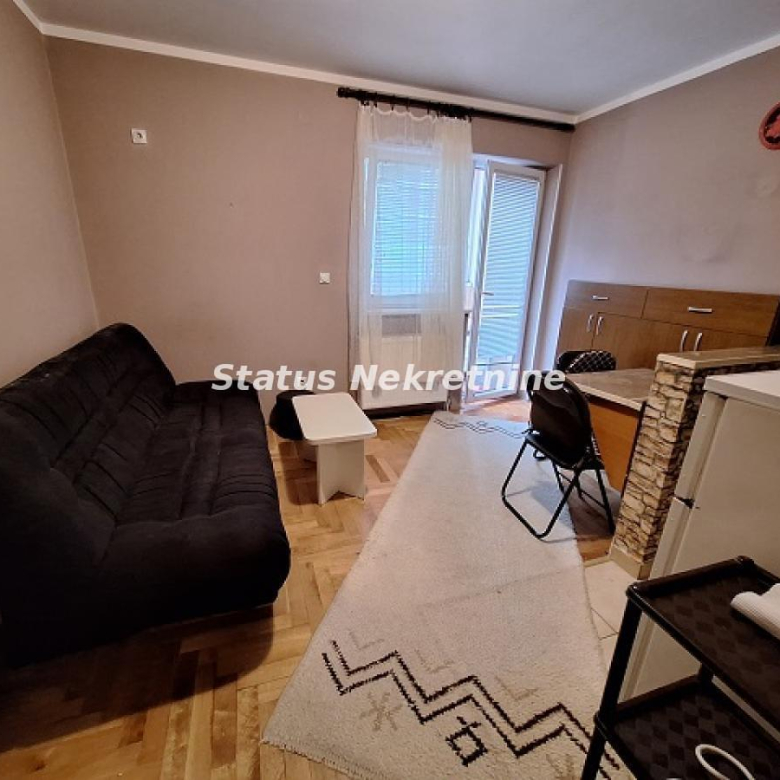 Stan Izdavanje Novi Sad  25 m2