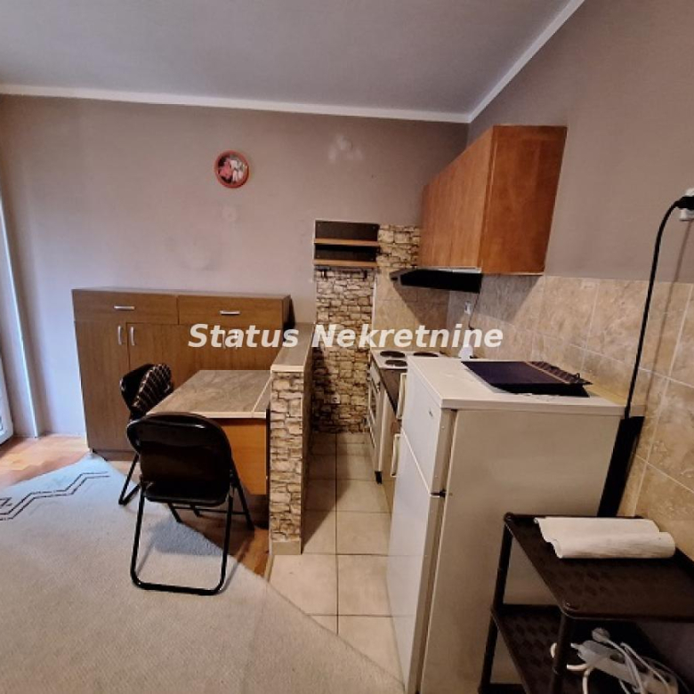 Stan Izdavanje Novi Sad  25 m2