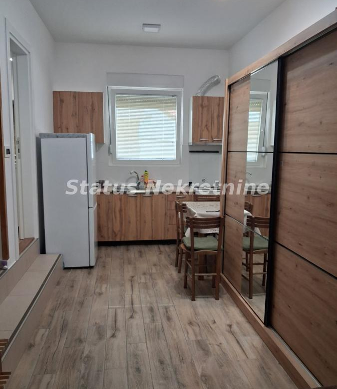 Stan Izdavanje Novi Sad  23 m2