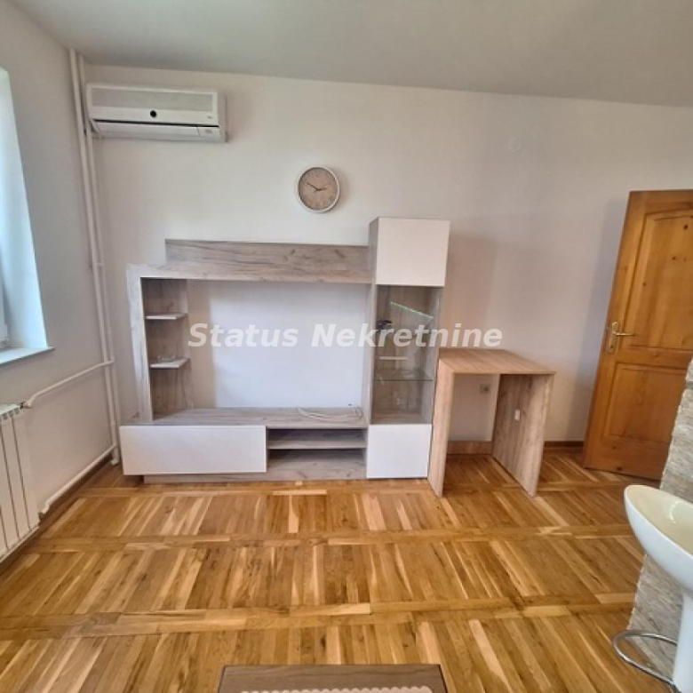 Stan Izdavanje Novi Sad  26 m2