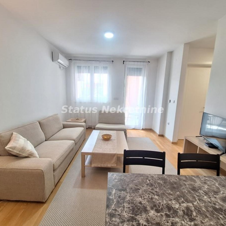Stan Izdavanje Novi Sad  46 m2