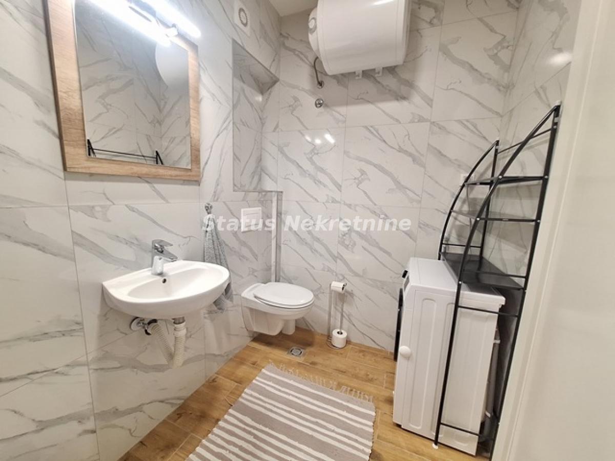 Stan Izdavanje Novi Sad  46 m2