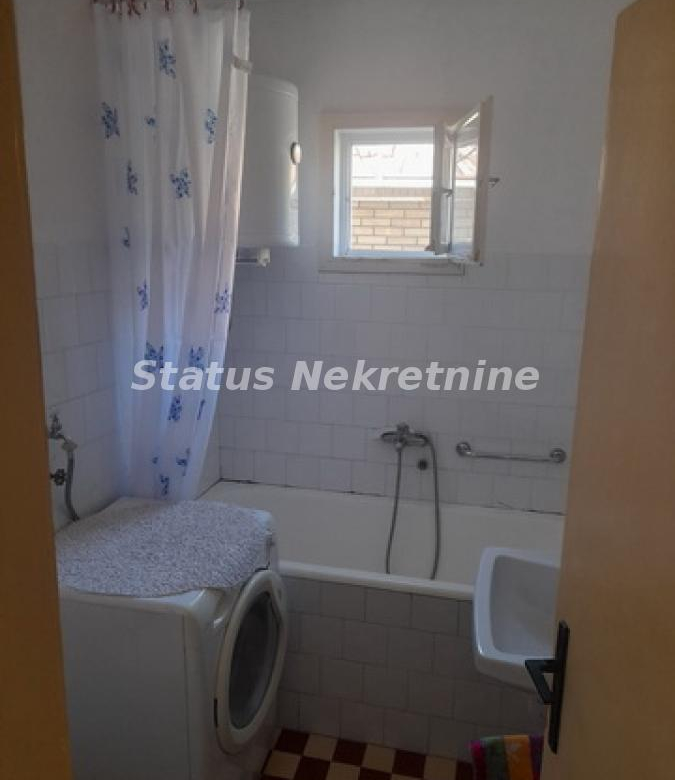 Stan Izdavanje Novi Sad  85 m2