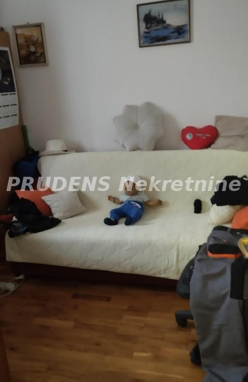 Kuća Prodaja Beograd Dobanovci 300 m2