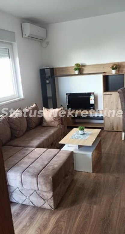 Stan Izdavanje Novi Sad  29 m2