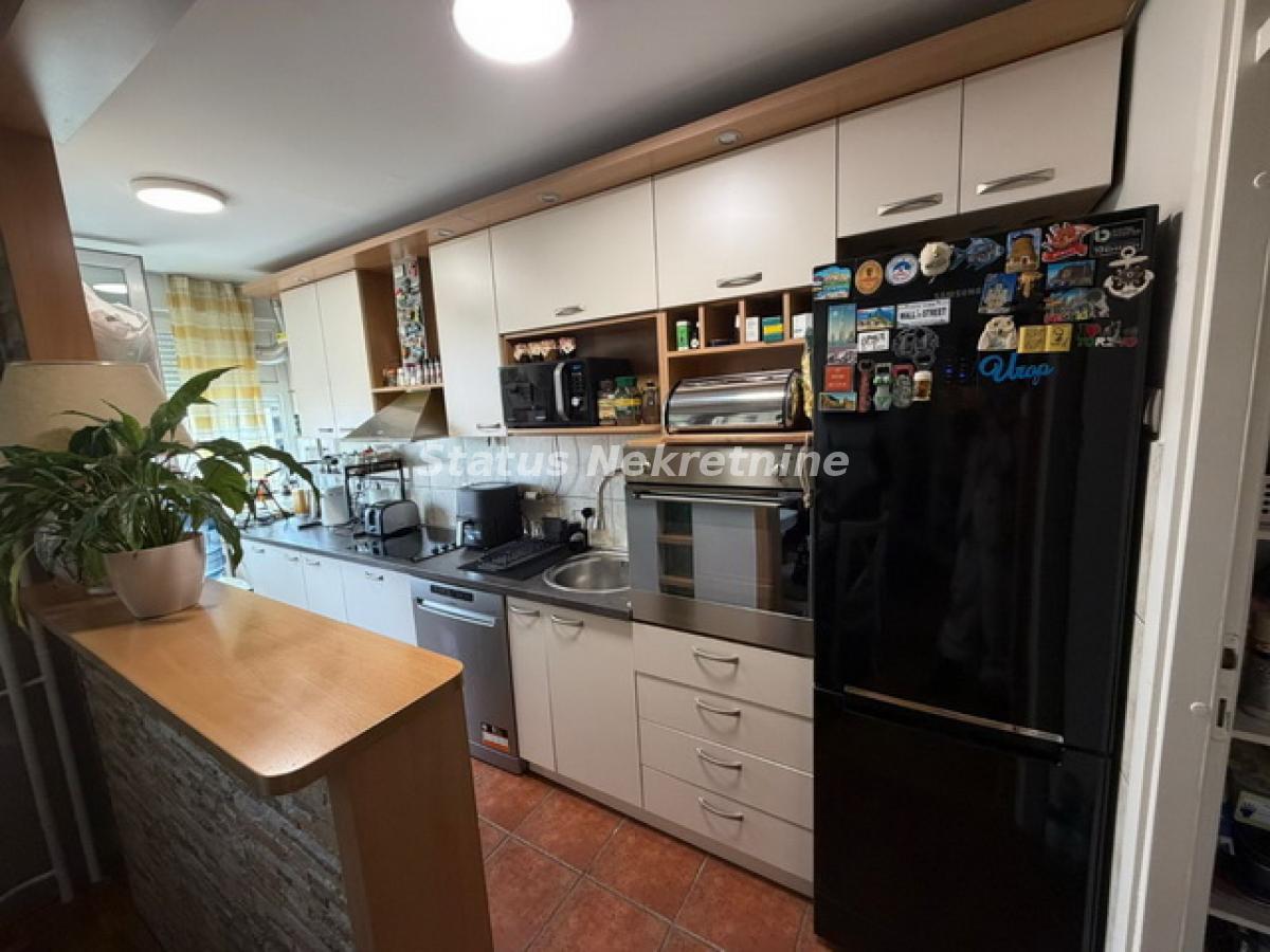 Stan Prodaja Novi Sad Stan Prodaja Novi Sad 76 m2