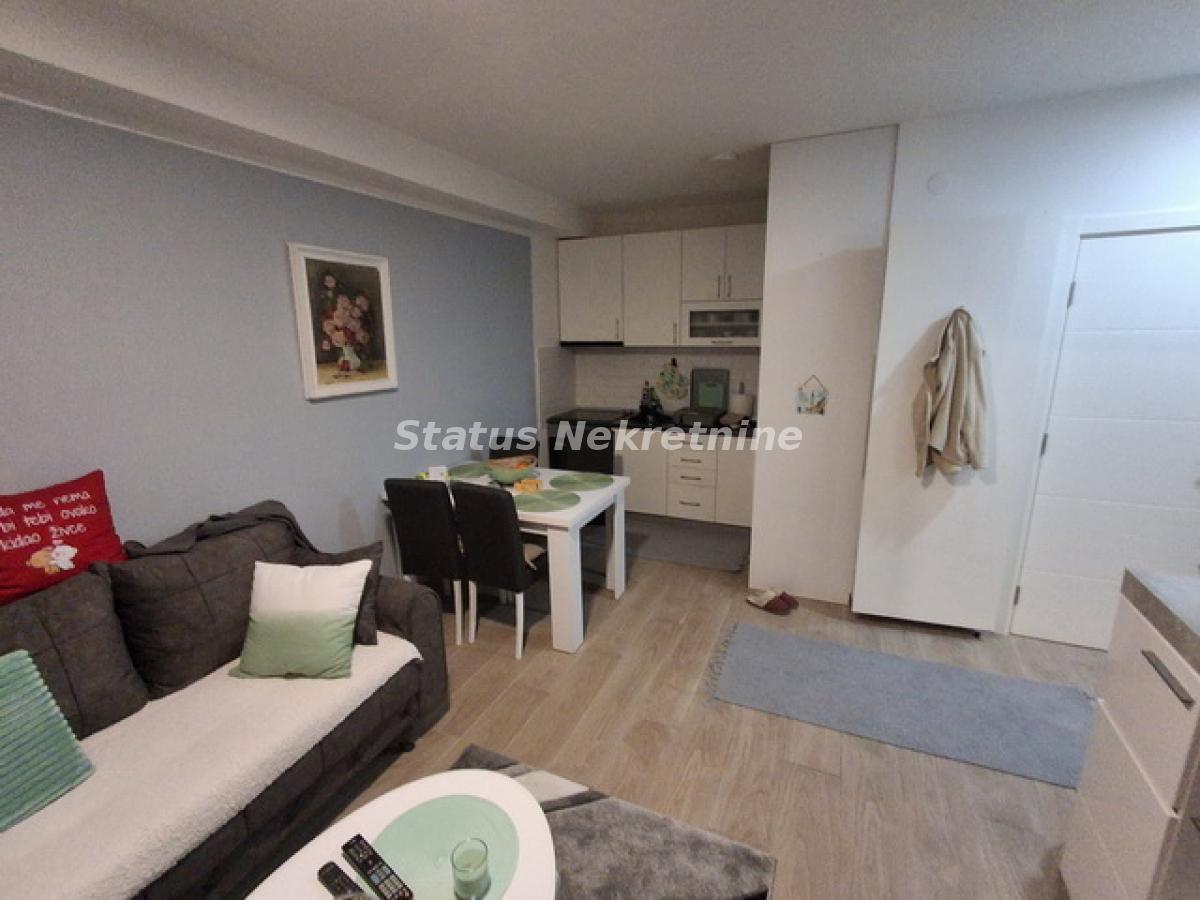 Stan Prodaja Novi Sad  35 m2