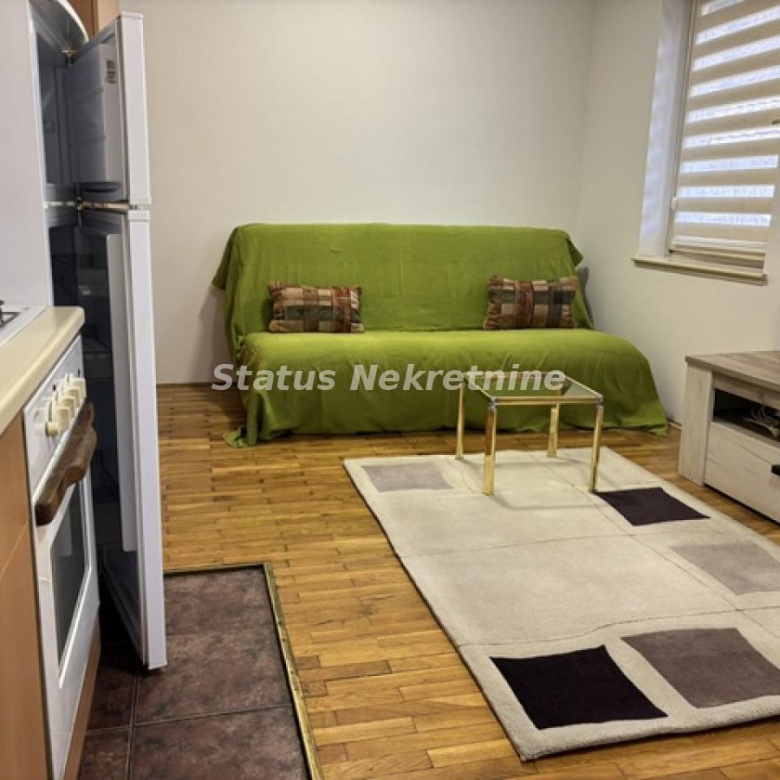 Stan Izdavanje Novi Sad  25 m2