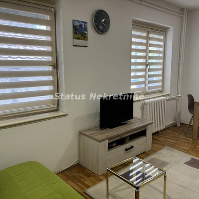 Stan Izdavanje Novi Sad  25 m2