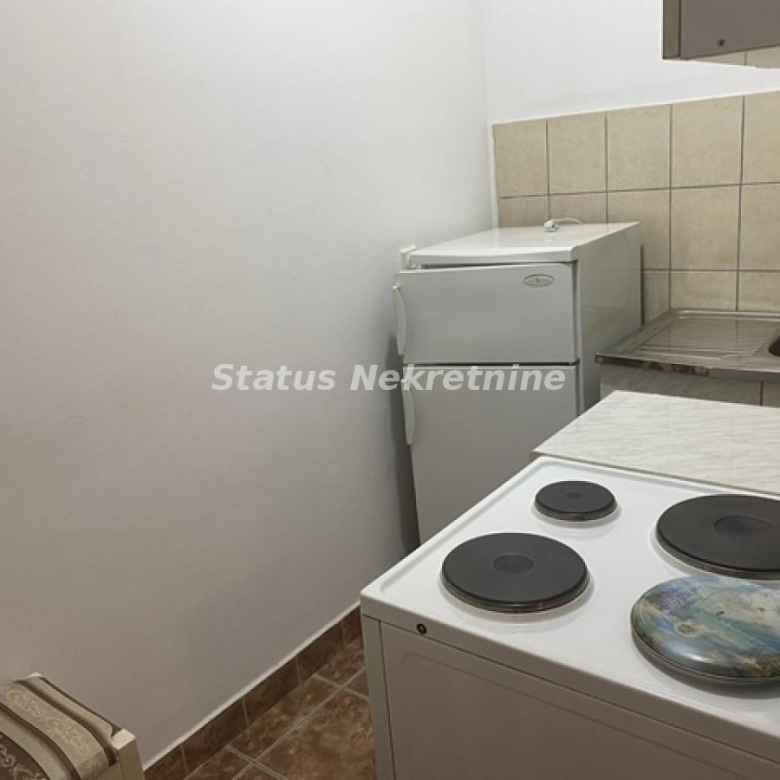 Stan Izdavanje Novi Sad  25 m2