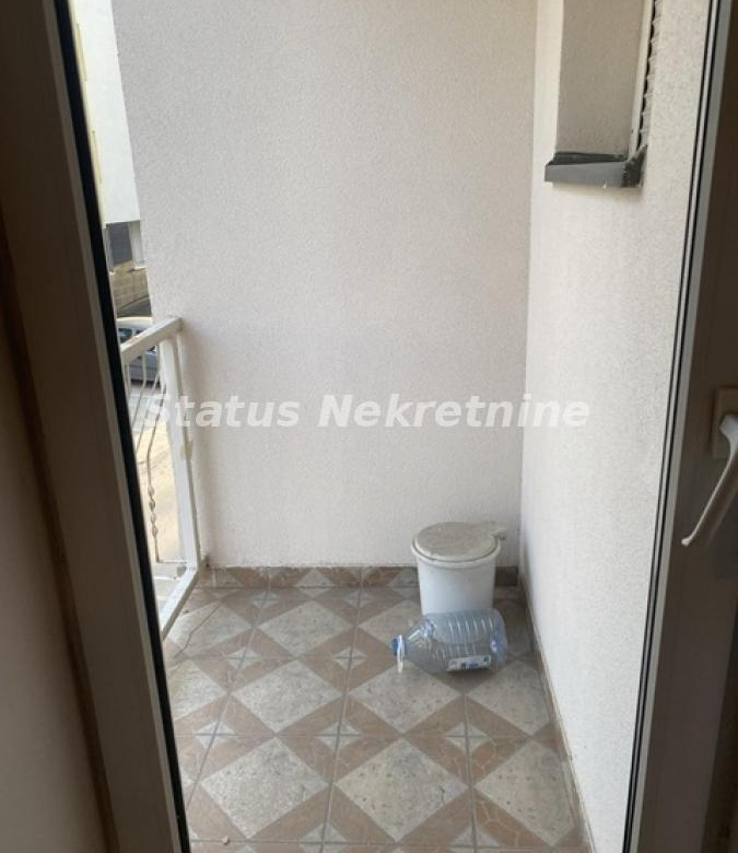 Stan Izdavanje Novi Sad  25 m2