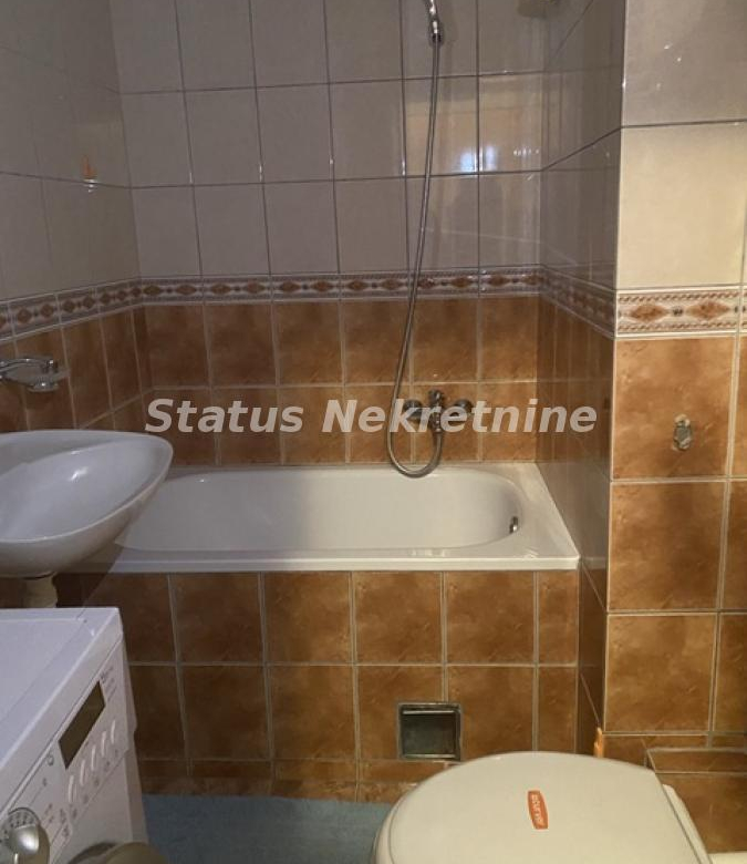 Stan Izdavanje Novi Sad  25 m2