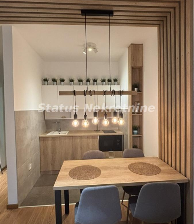 Stan Izdavanje Novi Sad  42 m2