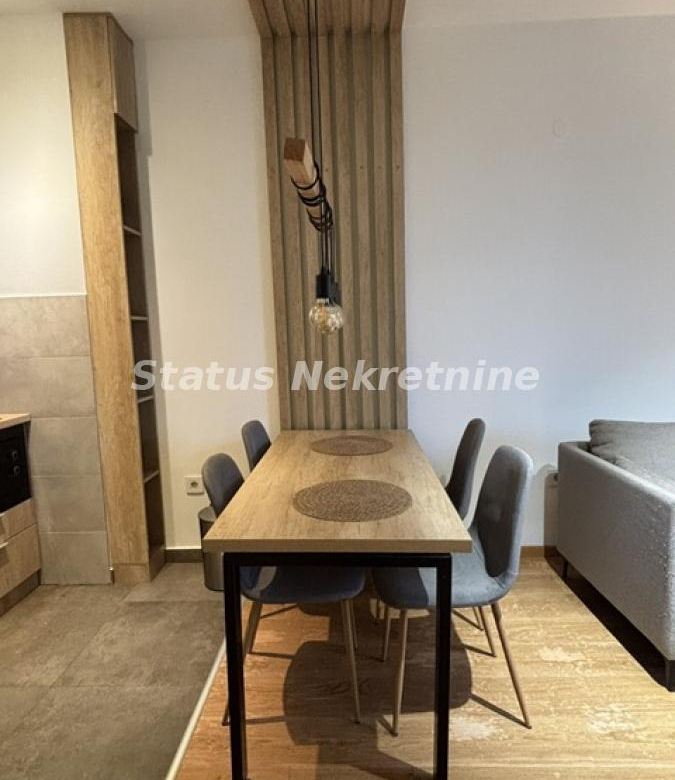 Stan Izdavanje Novi Sad  42 m2