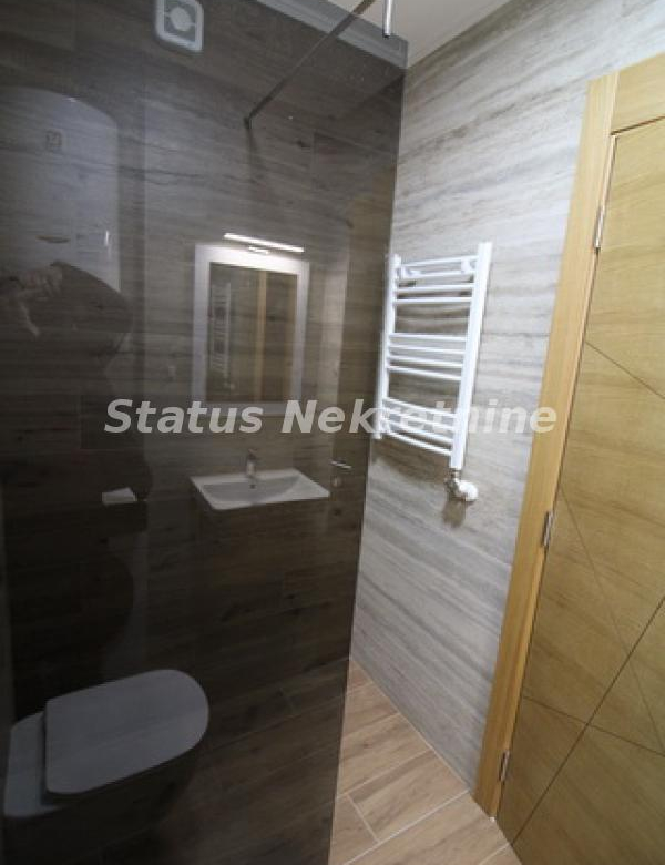 Stan Izdavanje Novi Sad  28 m2
