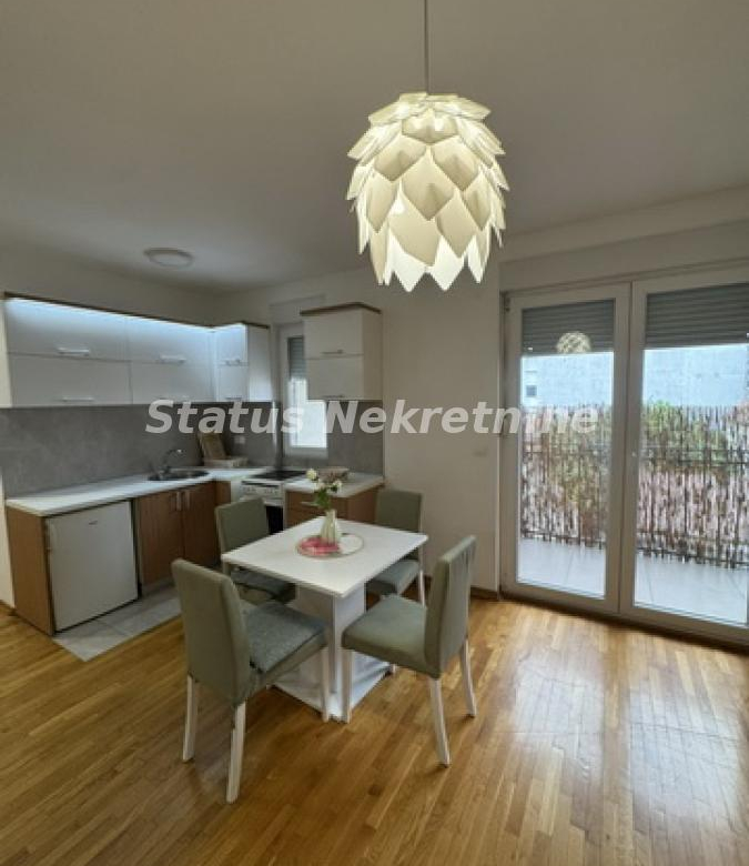 Stan Izdavanje Novi Sad  41 m2