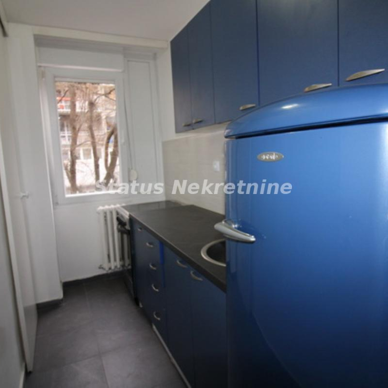 Stan Izdavanje Novi Sad  52 m2