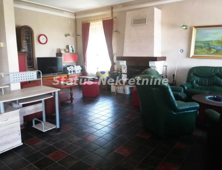 Kuća Prodaja Novi Sad  600 m2