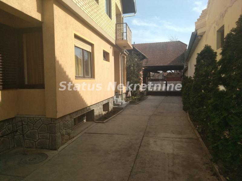 Kuća Prodaja Temerin  450 m2