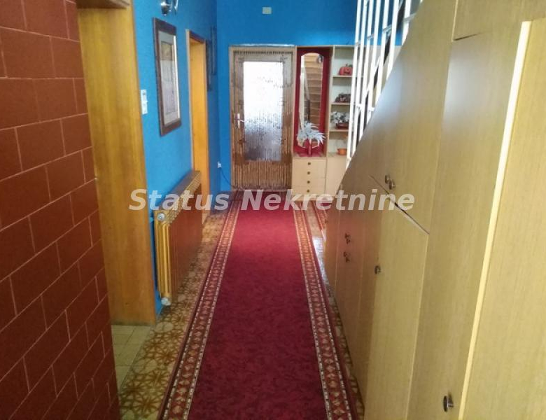 Kuća Prodaja Temerin  450 m2