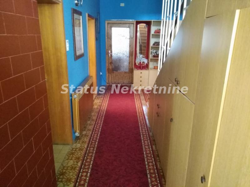 Kuća Prodaja Temerin  450 m2