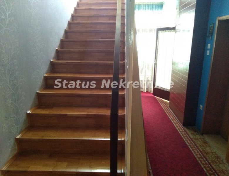 Kuća Prodaja Temerin  450 m2