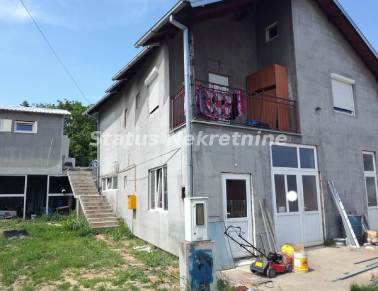 Kuća Prodaja Novi Sad  500 m2