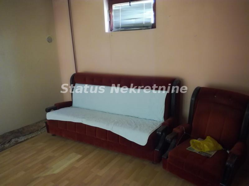 Kuća Prodaja Novi Sad  300 m2