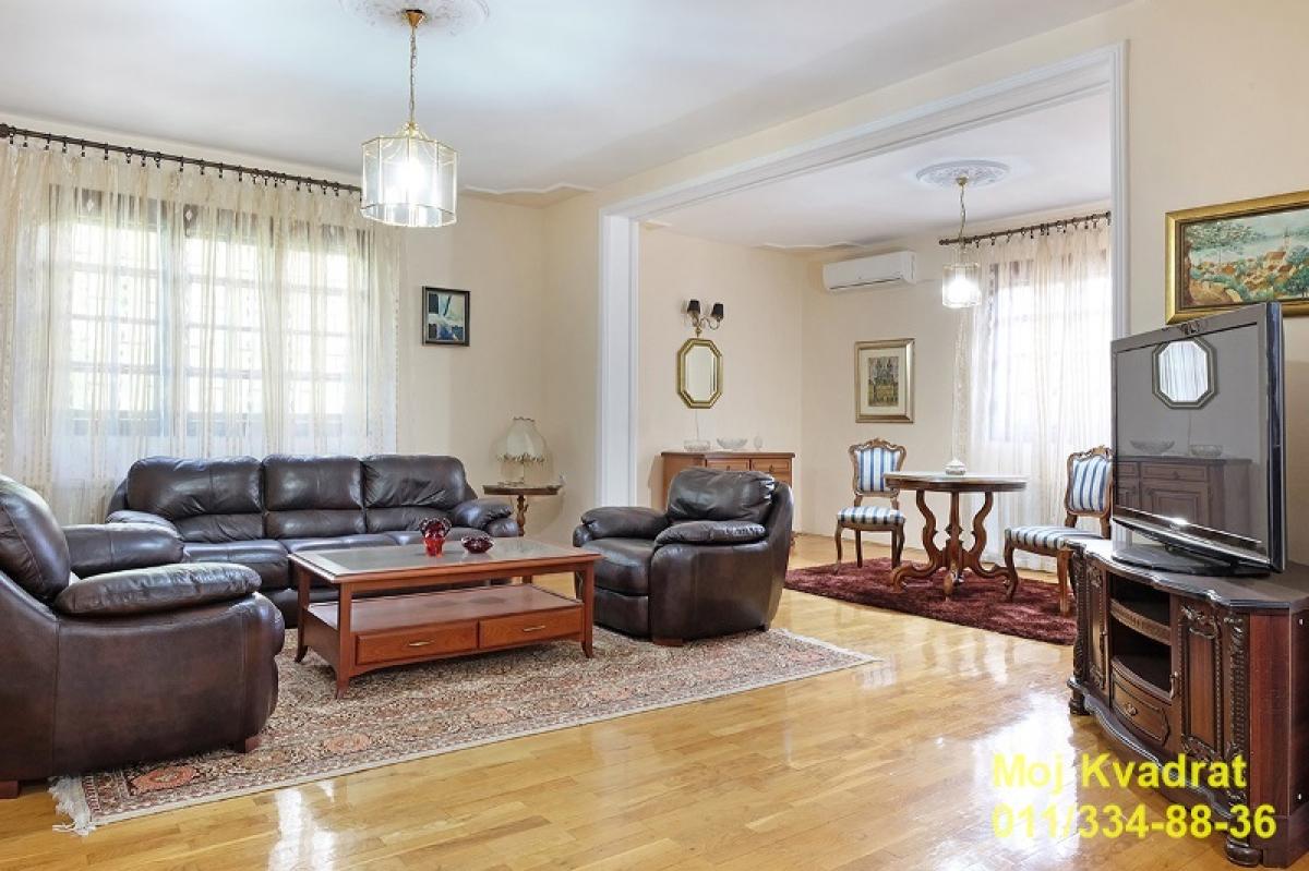 Kuća Izdavanje Beograd Dedinje 390 m2