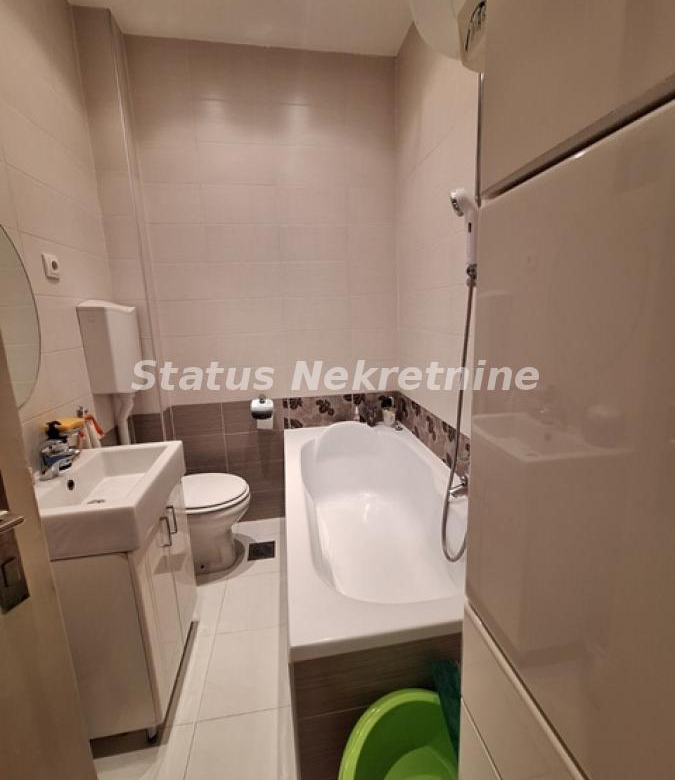 Stan Prodaja Novi Sad  93 m2