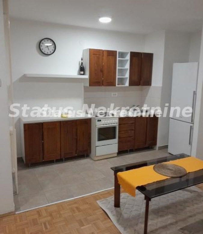 Stan Izdavanje Novi Sad  41 m2
