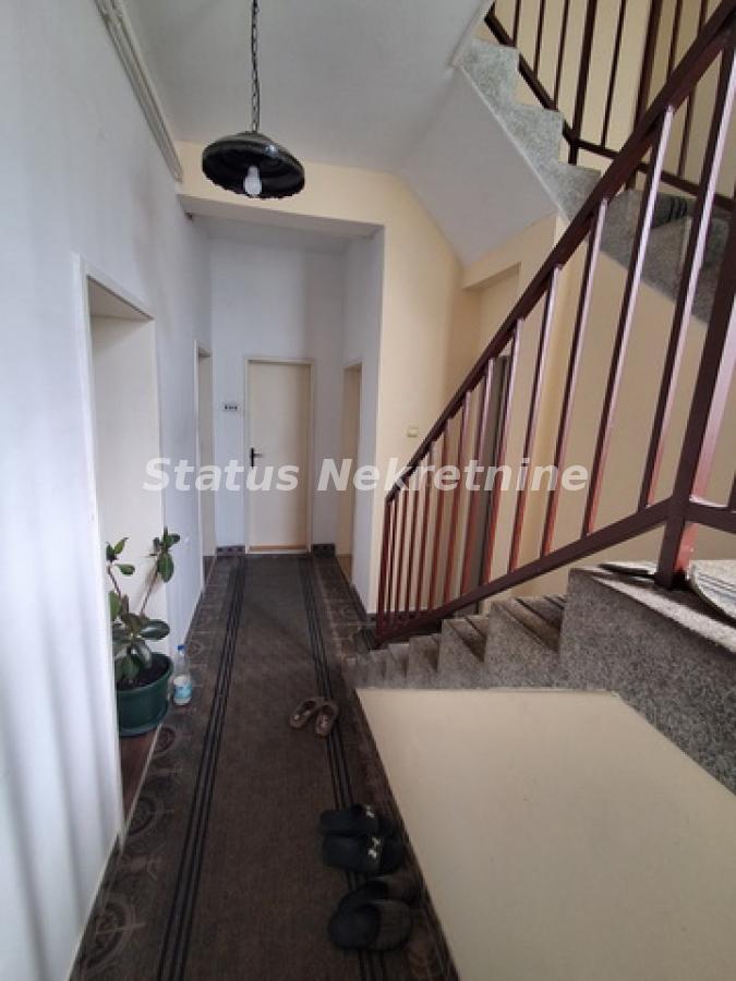 Kuća Prodaja Novi Sad  185 m2