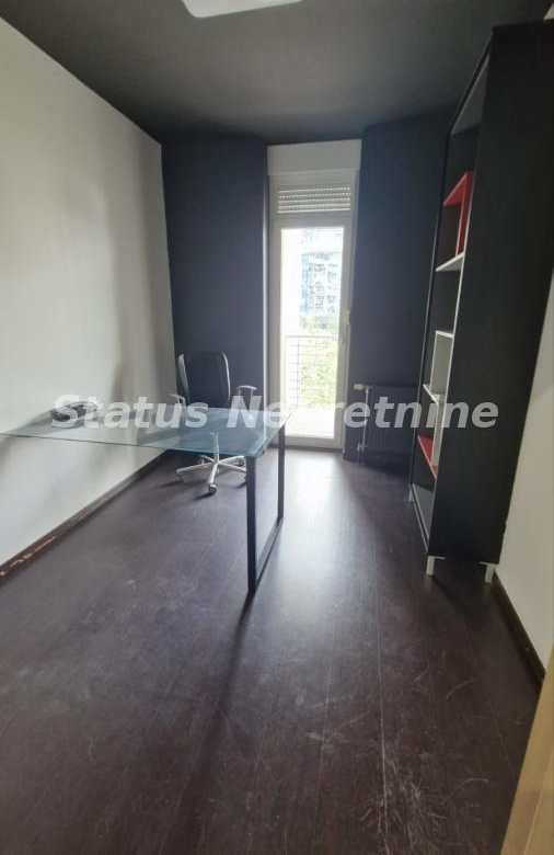 Stan Izdavanje Novi Sad  116 m2