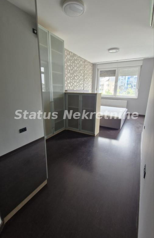 Stan Izdavanje Novi Sad  116 m2