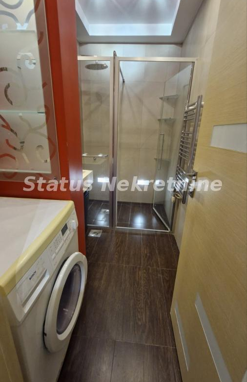 Stan Izdavanje Novi Sad  116 m2