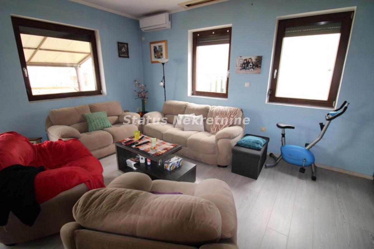 Kuća Prodaja Novi Sad  230 m2