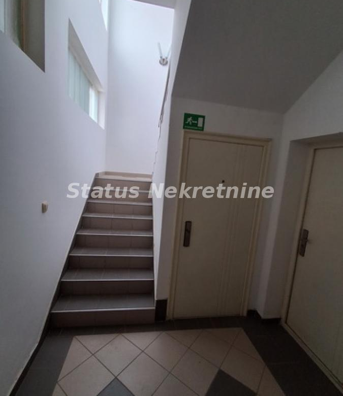 Lokal Izdavanje Novi Sad  770 m2