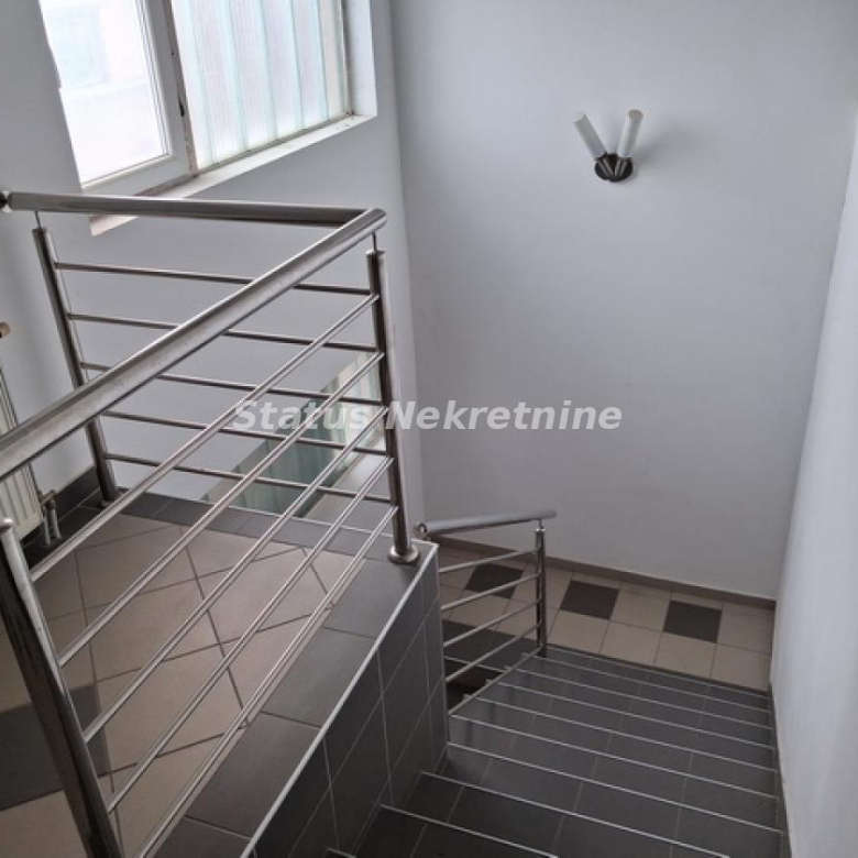 Lokal Izdavanje Novi Sad  770 m2