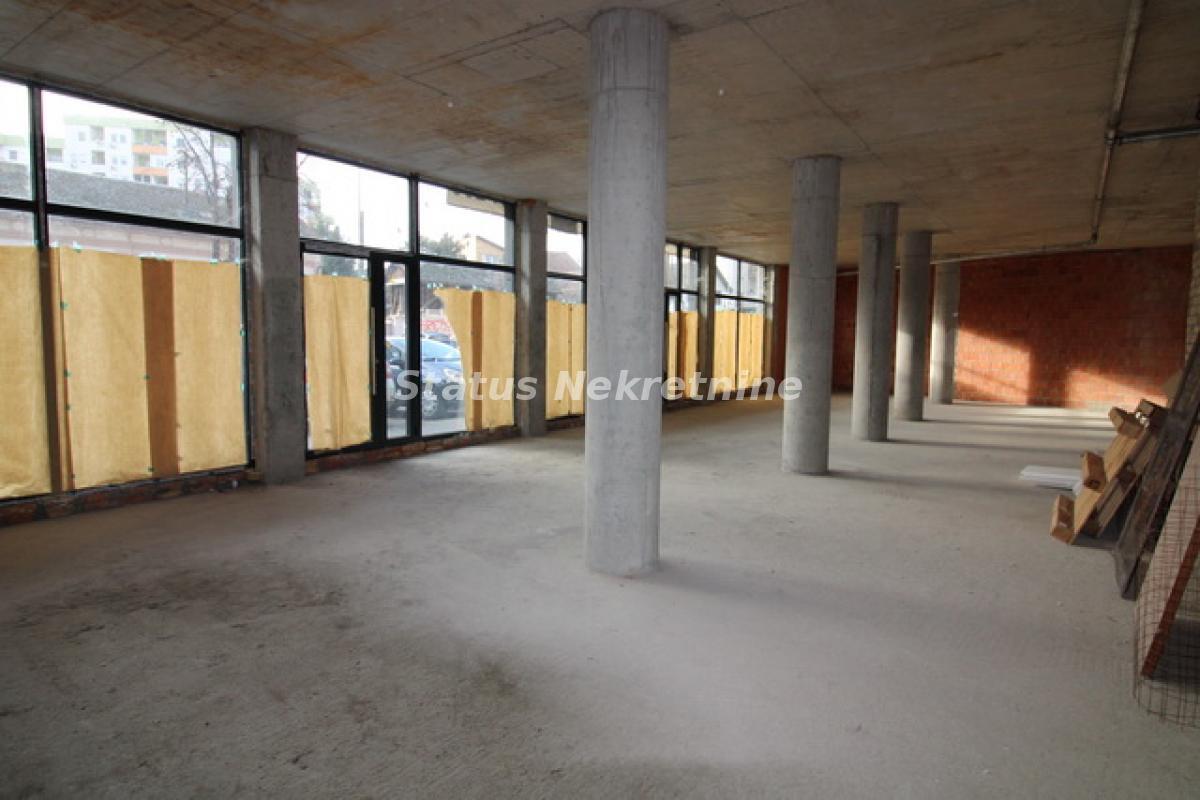 Lokal Prodaja Novi Sad  320 m2