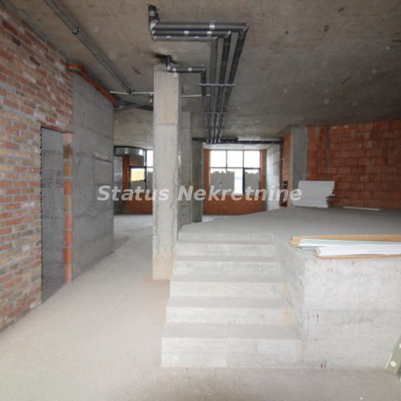 Lokal Prodaja Novi Sad  320 m2