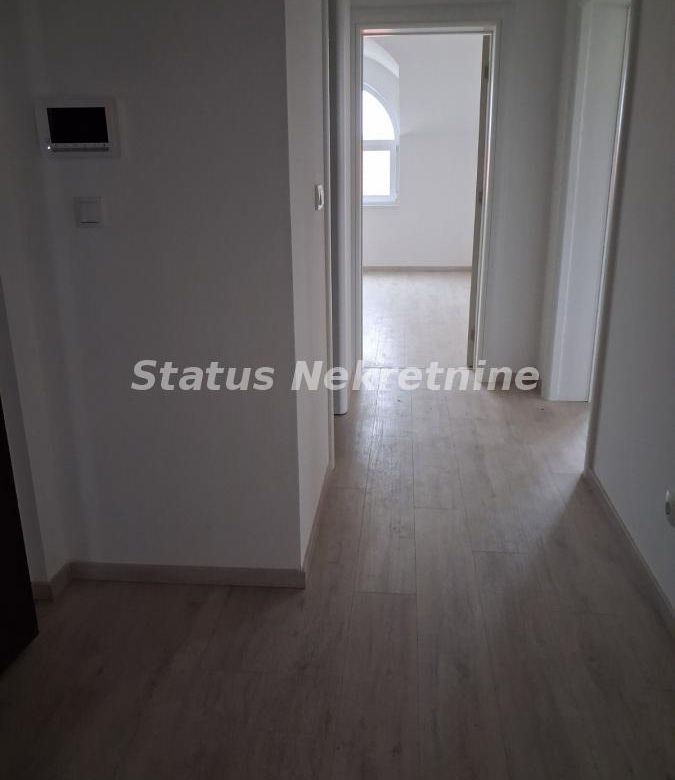 Stan Prodaja Novi Sad  83 m2
