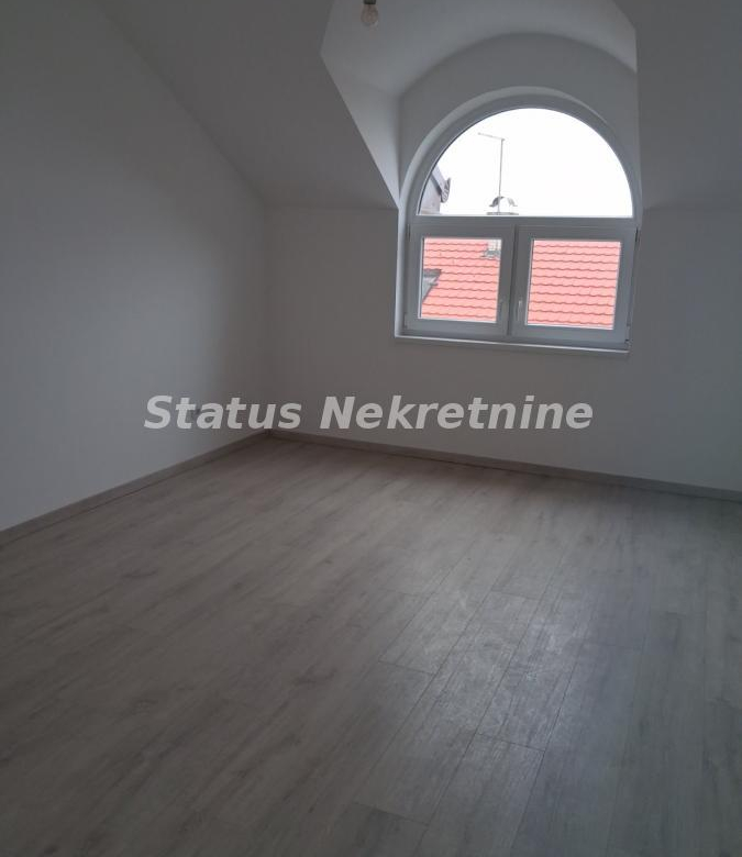Stan Prodaja Novi Sad  83 m2
